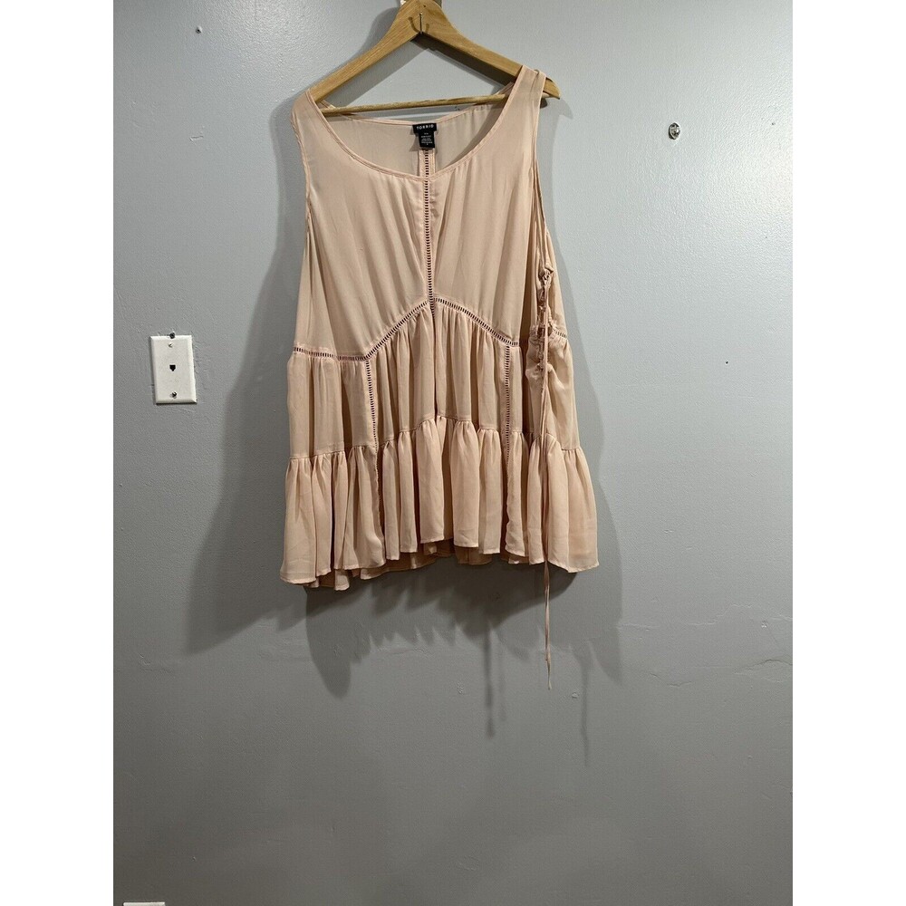 Torrid Women's Basic Pink Solid Polyester Round N… - image 1